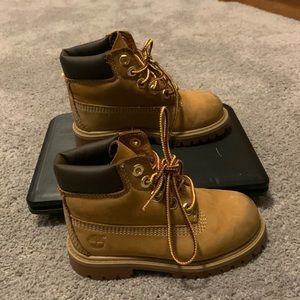 Kids timberlands in size 8c